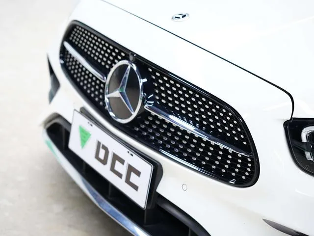 Mercedes-Benz E-Class (Imported) 2023 Mise à jour E 260 Coupé intérieur photo 16 Mercedes-Benz E-Class (Imported) 2023 Mise à jour E 260 Coupé intérieur photo 16