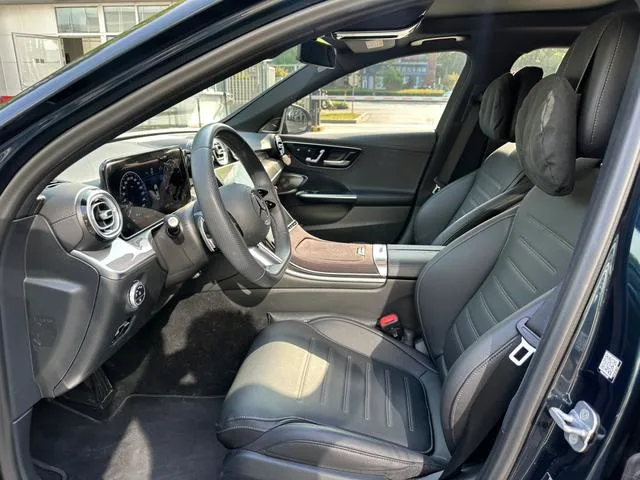 Mercedes-Benz C-Class 2024 Restyling C 260 L Hao Night Sports Edition interior photo 6 Mercedes-Benz C-Class 2024 Restyling C 260 L Hao Night Sports Edition interior photo 6