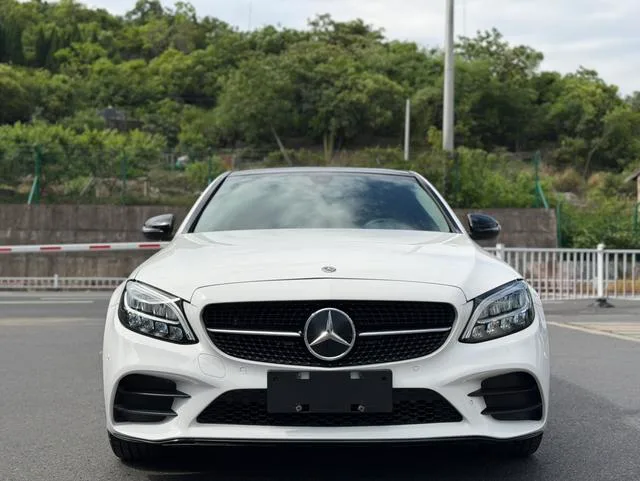 Mercedes-Benz C-Class 2021 C 260 L Édition tibétaine de la star du sport Yaozhen extérieur photo 2 Mercedes-Benz C-Class 2021 C 260 L Édition tibétaine de la star du sport Yaozhen extérieur photo 2