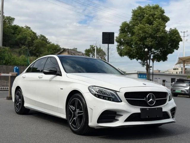 Mercedes-Benz C-Class 2021 C 260 L Édition tibétaine de la star du sport Yaozhen extérieur photo 3 Mercedes-Benz C-Class 2021 C 260 L Édition tibétaine de la star du sport Yaozhen extérieur photo 3