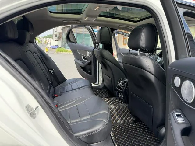 Mercedes-Benz C-Class 2021 C 260 L Édition tibétaine de la star du sport Yaozhen intérieur photo 10 Mercedes-Benz C-Class 2021 C 260 L Édition tibétaine de la star du sport Yaozhen intérieur photo 10
