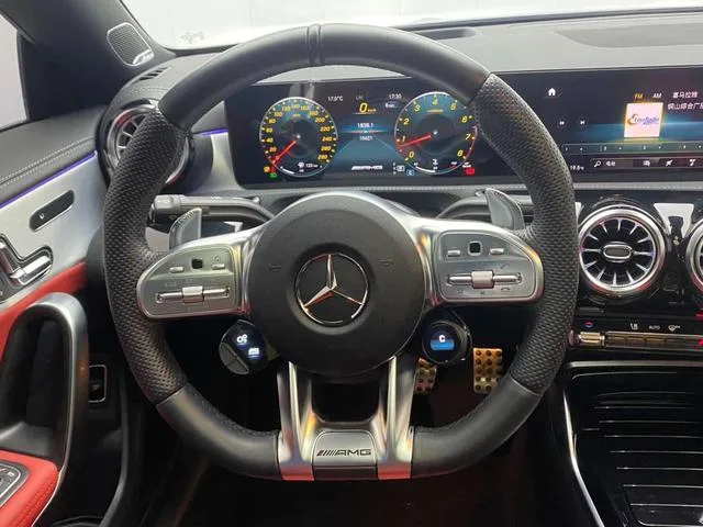 Mercedes-Benz CLA AMG 2023 AMG CLA 35 4MATIC interior foto 15 Mercedes-Benz CLA AMG 2023 AMG CLA 35 4MATIC interior foto 15