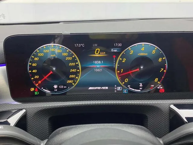 Mercedes-Benz CLA AMG 2023 AMG CLA 35 4MATIC interior foto 16 Mercedes-Benz CLA AMG 2023 AMG CLA 35 4MATIC interior foto 16