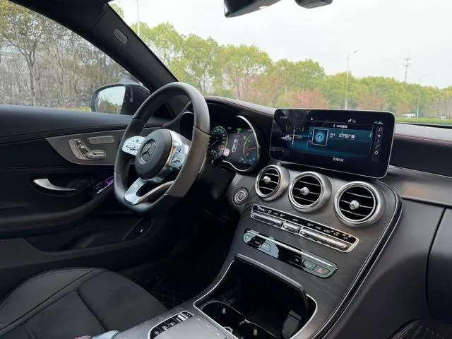 Mercedes-Benz C-Class 2022 Restyling C 260 Coupe interior photo 16 Mercedes-Benz C-Class 2022 Restyling C 260 Coupe interior photo 16