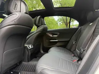 Mercedes-Benz C-Class 2024 C 260 L Sports version interior photo 11 Mercedes-Benz C-Class 2024 C 260 L Sports version interior photo 11