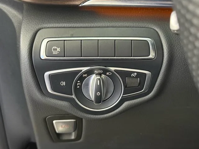 Mercedes-Benz V-Class 2022 V 260 Premium Edition exterior photo 9
