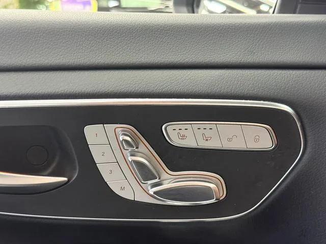 Mercedes-Benz V-Class 2022 V 260 Premium Edition exterior photo 10