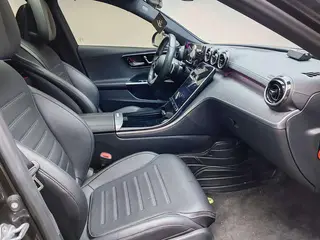 Mercedes-Benz C-Class 2022 C 200 L Sports version interior photo 14 Mercedes-Benz C-Class 2022 C 200 L Sports version interior photo 14