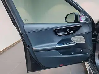 Mercedes-Benz C-Class 2022 C 200 L Sports version interior photo 16 Mercedes-Benz C-Class 2022 C 200 L Sports version interior photo 16
