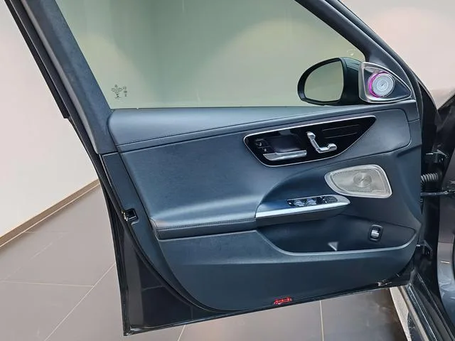 Mercedes-Benz C-Class 2022 C 200 L Sports version interior photo 16 Mercedes-Benz C-Class 2022 C 200 L Sports version interior photo 16