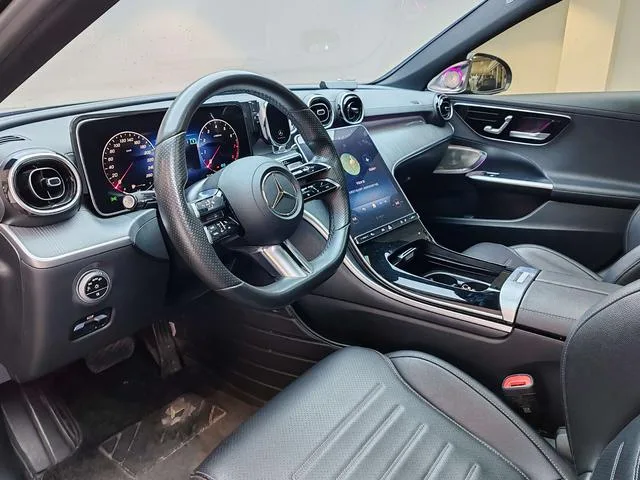 Mercedes-Benz C-Class 2022 C 200 L Sports version interior photo 17 Mercedes-Benz C-Class 2022 C 200 L Sports version interior photo 17