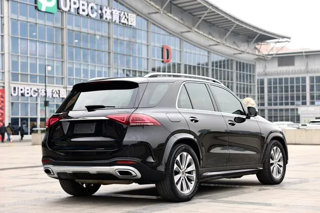 Mercedes-Benz GLE (Imported) 2023 GLE 350 4MATIC Estilo de moda exterior foto 4 Mercedes-Benz GLE (Imported) 2023 GLE 350 4MATIC Estilo de moda exterior foto 4