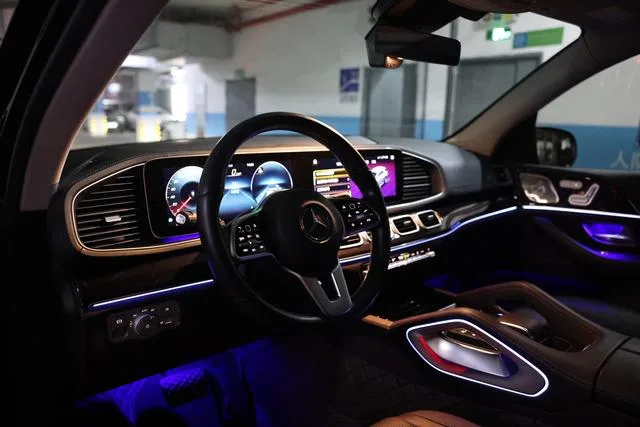 Mercedes-Benz GLE (Imported) 2023 GLE 350 4MATIC Estilo de moda interior foto 15 Mercedes-Benz GLE (Imported) 2023 GLE 350 4MATIC Estilo de moda interior foto 15