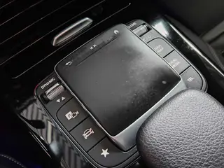 Mercedes-Benz A-Class 2022 Reforma A 200 L Edición de moda de coche deportivo interior foto 13 Mercedes-Benz A-Class 2022 Reforma A 200 L Edición de moda de coche deportivo interior foto 13