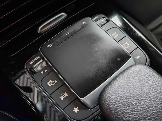 Mercedes-Benz A-Class 2022 Reforma A 200 L Edición de moda de coche deportivo interior foto 13 Mercedes-Benz A-Class 2022 Reforma A 200 L Edición de moda de coche deportivo interior foto 13