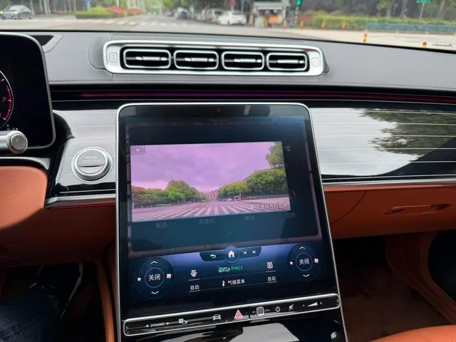 Mercedes-Benz S-Class 2022 S 450 L interior photo 17 Mercedes-Benz S-Class 2022 S 450 L interior photo 17