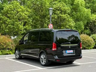 Mercedes-Benz V-Class 2021 V 260 Versión piloto exterior foto 5 Mercedes-Benz V-Class 2021 V 260 Versión piloto exterior foto 5