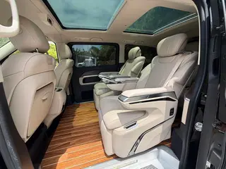 Mercedes-Benz V-Class 2021 V 260 Versión piloto interior foto 10 Mercedes-Benz V-Class 2021 V 260 Versión piloto interior foto 10