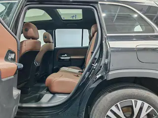 Mercedes-Benz GLB 2024 Restyling GLB 220 Dynamic interior photo 12 Mercedes-Benz GLB 2024 Restyling GLB 220 Dynamic interior photo 12
