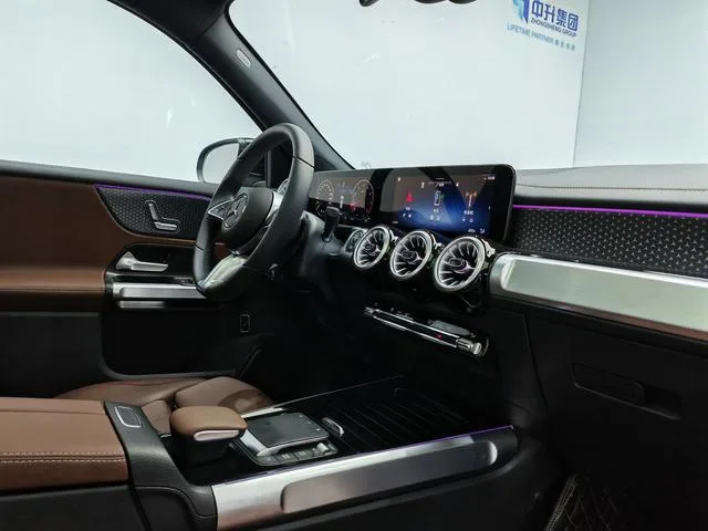 Mercedes-Benz GLB 2024 Restyling GLB 220 Dynamic interior photo 15 Mercedes-Benz GLB 2024 Restyling GLB 220 Dynamic interior photo 15