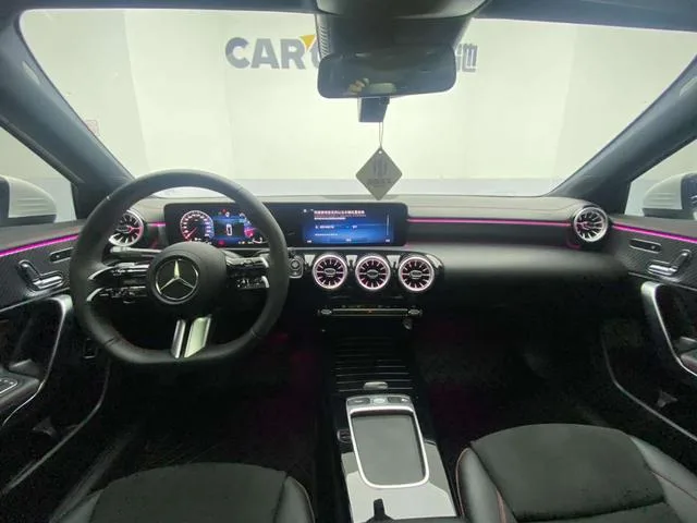 Mercedes-Benz A-Class 2025 A 200 L Fashion Edition interior photo 14 Mercedes-Benz A-Class 2025 A 200 L Fashion Edition interior photo 14