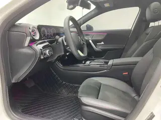 Mercedes-Benz A-Class 2025 A 200 L Fashion Edition interior photo 18 Mercedes-Benz A-Class 2025 A 200 L Fashion Edition interior photo 18