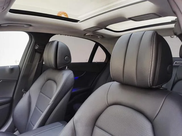 Mercedes-Benz C-Class 2021 C 260 L Sports version interior photo 11 Mercedes-Benz C-Class 2021 C 260 L Sports version interior photo 11