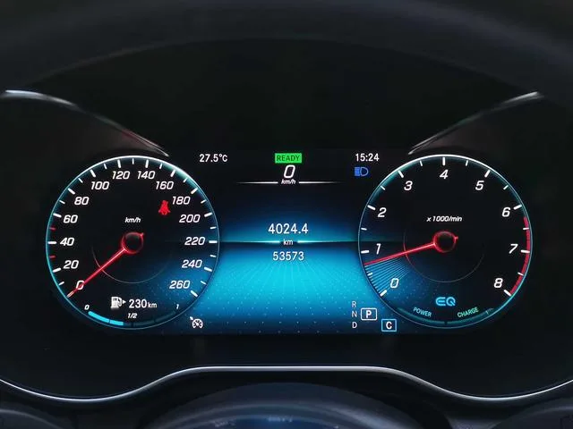 Mercedes-Benz C-Class 2021 C 260 L Sports version interior photo 12 Mercedes-Benz C-Class 2021 C 260 L Sports version interior photo 12