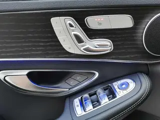 Mercedes-Benz C-Class 2021 C 260 L Sports version interior photo 15 Mercedes-Benz C-Class 2021 C 260 L Sports version interior photo 15