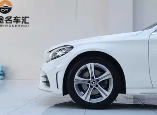 Mercedes-Benz C-Class 2021 C 260 L Sports version interior photo 16 Mercedes-Benz C-Class 2021 C 260 L Sports version interior photo 16