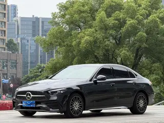 Mercedes-Benz C-Class 2023 C 200 L Versión deportiva exterior foto 1 Mercedes-Benz C-Class 2023 C 200 L Versión deportiva exterior foto 1