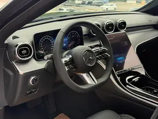 Mercedes-Benz C-Class 2023 C 200 L Versión deportiva interior foto 9 Mercedes-Benz C-Class 2023 C 200 L Versión deportiva interior foto 9