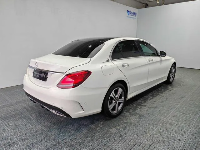 Mercedes-Benz C-Class 2021 C 260 L Sports version exterior photo 6