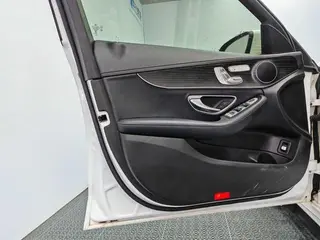Mercedes-Benz C-Class 2021 C 260 L Sports version interior photo 13