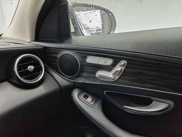 Mercedes-Benz C-Class 2021 C 260 L Sports version interior photo 17