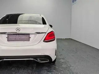 Mercedes-Benz C-Class 2021 C 260 L Sports version interior photo 19