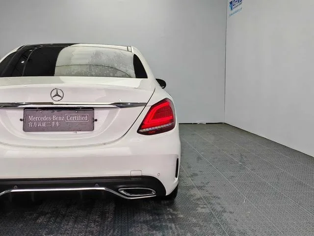 Mercedes-Benz C-Class 2021 C 260 L Sports version interior photo 19