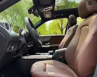 Mercedes-Benz GLB 2020 GLB 200 Fashionable interior photo 11 Mercedes-Benz GLB 2020 GLB 200 Fashionable interior photo 11