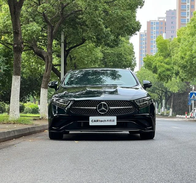 Mercedes-Benz CLS 2023 CLS 300 Luxury type exterior photo 2 Mercedes-Benz CLS 2023 CLS 300 Luxury type exterior photo 2