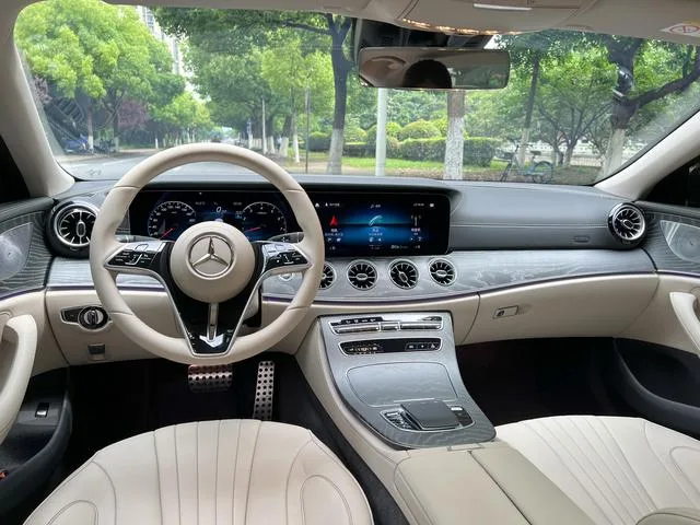 Mercedes-Benz CLS 2023 CLS 300 Luxury type exterior photo 9 Mercedes-Benz CLS 2023 CLS 300 Luxury type exterior photo 9