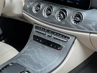 Mercedes-Benz CLS 2023 CLS 300 Luxury type interior photo 14 Mercedes-Benz CLS 2023 CLS 300 Luxury type interior photo 14