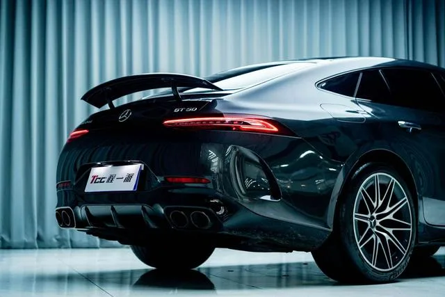 Mercedes-Benz AMG GT 2022 AMG GT 50 4MATIC Coche deportivo de cuatro puertas interior foto 10