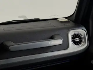 Mercedes-Benz G-Class 2022 G 500 intérieur photo 11 Mercedes-Benz G-Class 2022 G 500 intérieur photo 11