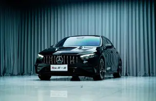 Mercedes-Benz A-Class AMG 2024 AMG A 35 L 4MATIC exterior foto 1