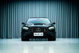 Mercedes-Benz A-Class AMG 2024 AMG A 35 L 4MATIC exterior foto 3