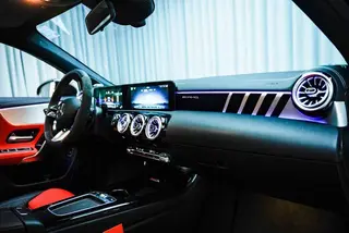 Mercedes-Benz A-Class AMG 2024 AMG A 35 L 4MATIC interior foto 11