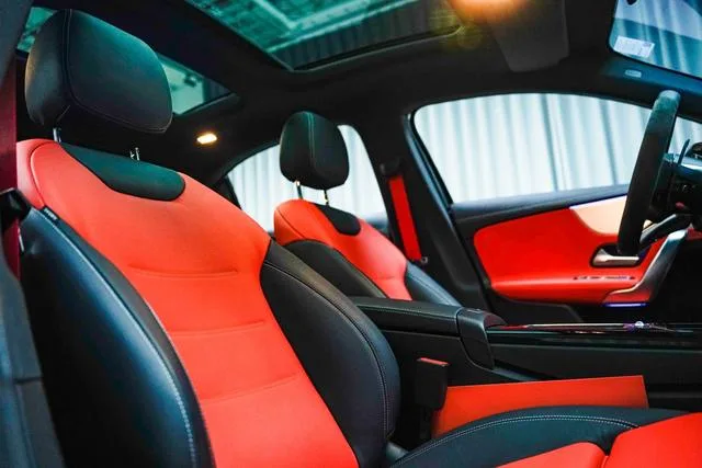 Mercedes-Benz A-Class AMG 2024 AMG A 35 L 4MATIC interior foto 12