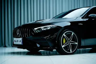 Mercedes-Benz A-Class AMG 2024 AMG A 35 L 4MATIC interior foto 16