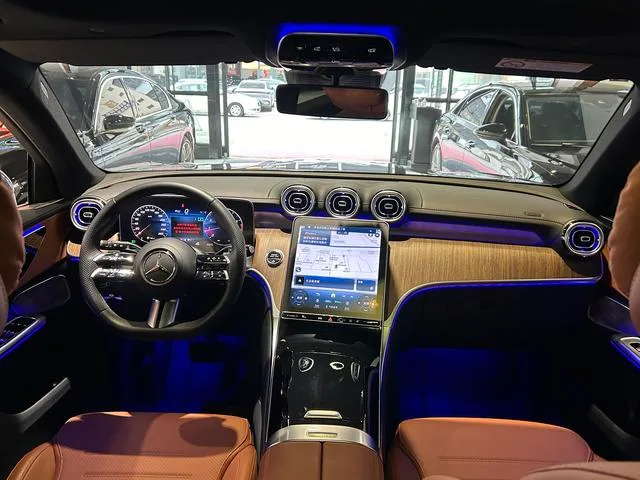 Mercedes-Benz GLC 2024 GLC 300 L 4MATIC Dynamic 5 seat exterior photo 7 Mercedes-Benz GLC 2024 GLC 300 L 4MATIC Dynamic 5 seat exterior photo 7