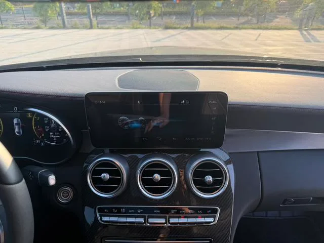 Mercedes-Benz C-Class 2022 Restyling C 260 Coupe interior photo 12 Mercedes-Benz C-Class 2022 Restyling C 260 Coupe interior photo 12